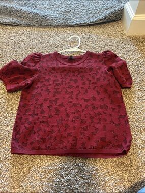 Express women’s ' Burgundy Knit Short Puff Sleeve Top